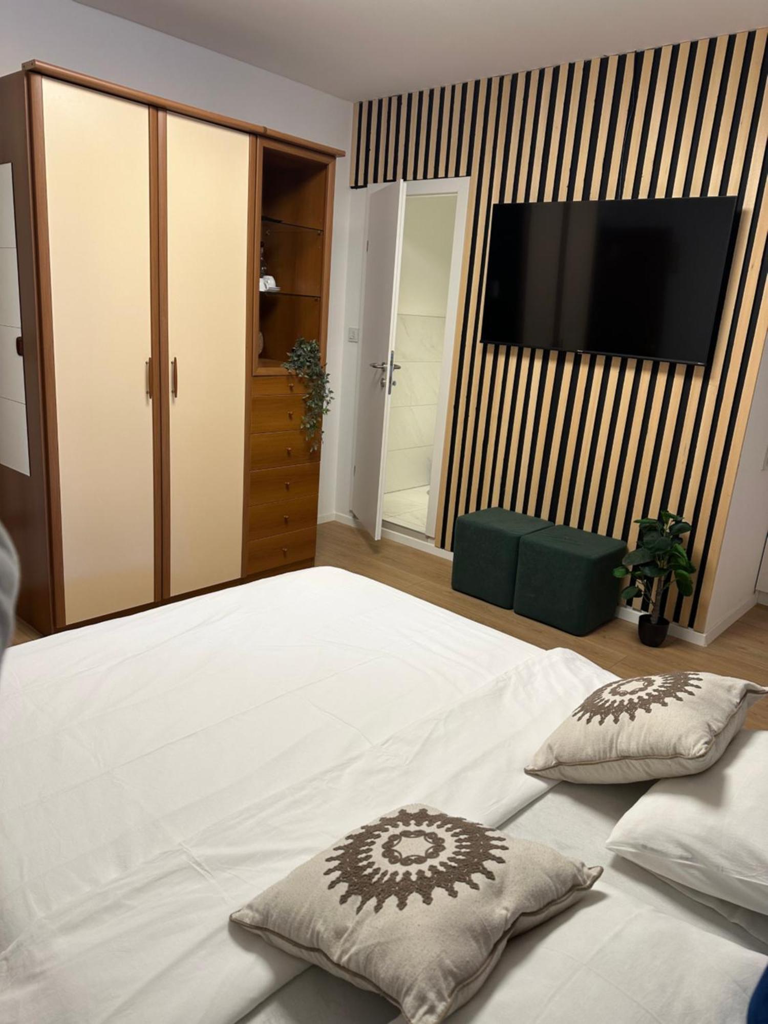 Luxury Old Town Rab Studio Apartments Раб Екстер'єр фото